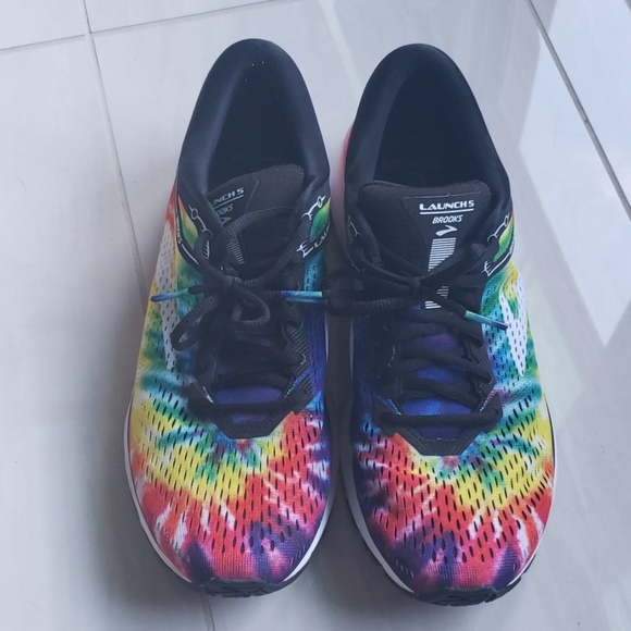 brooks tie dye running shoes